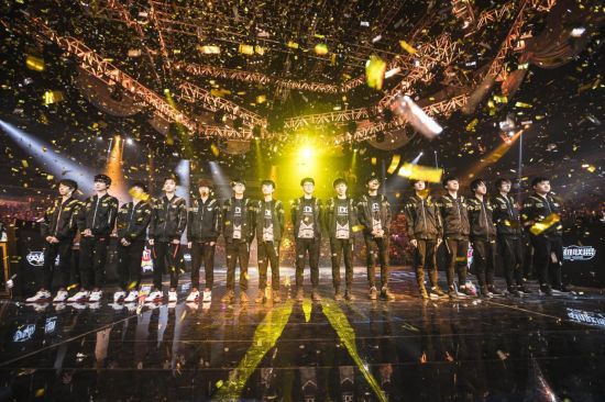 英雄联盟S15瑞士轮首日精彩赛果分析
