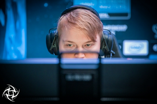 KPL赛事热潮来袭 iQOO WATCH 5智能手表即将发布